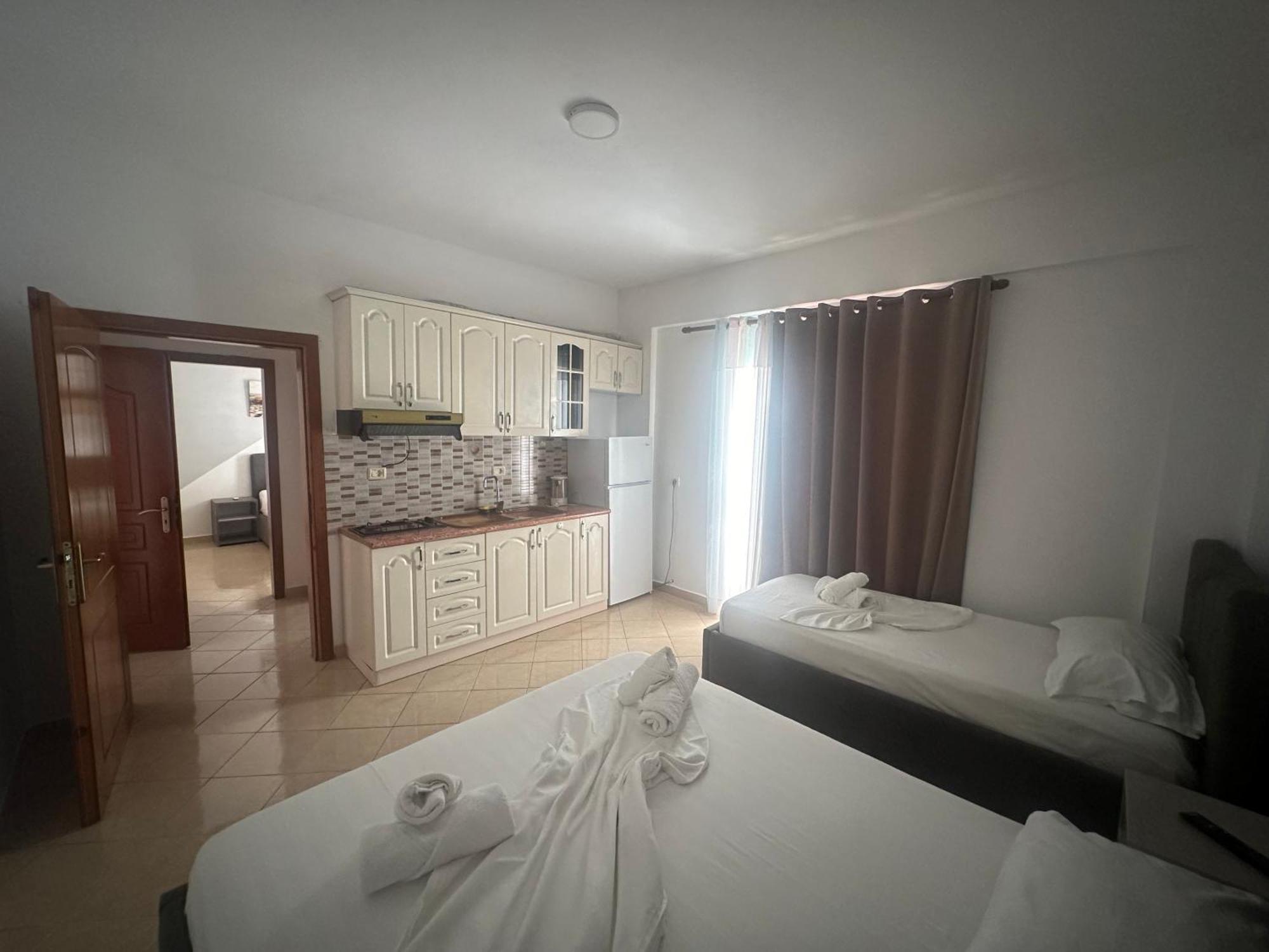 Skenderi Apartments Ksamil Extérieur photo